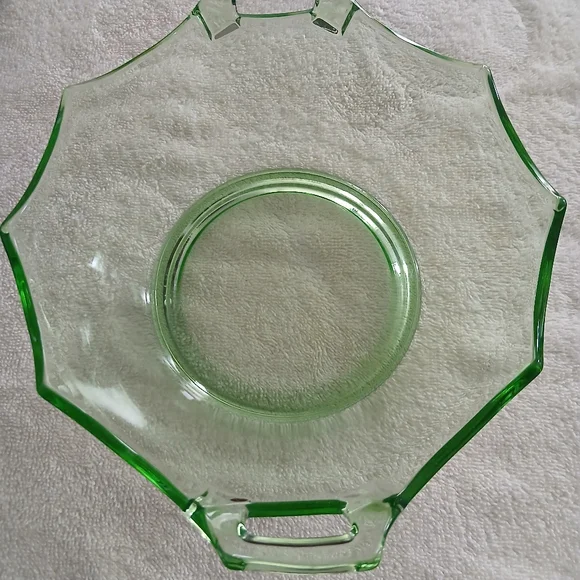 1930's Art Deco 9" Imperial Uranium Glass 10-sided Centerpiece Bowl with Handles - Picture 4 of 4